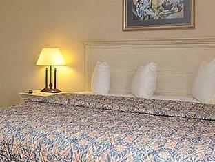 Days By Wyndham Hotel 2*