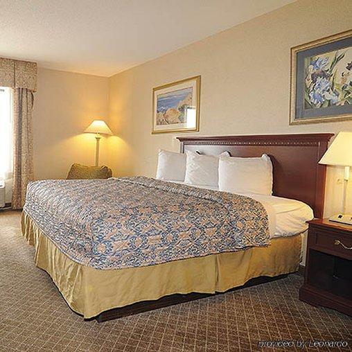 Days By Wyndham Hotel Calumet Park